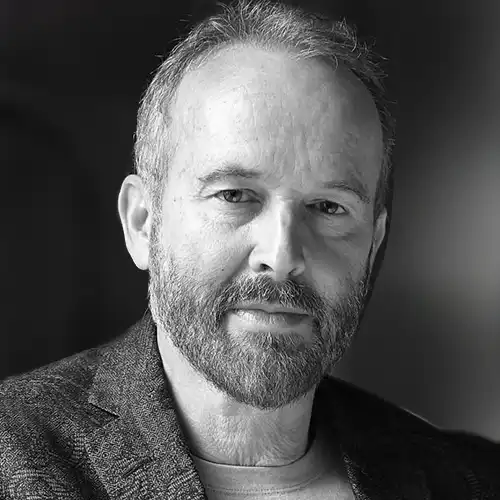 Adrián Villar Rojas artiste argentin
