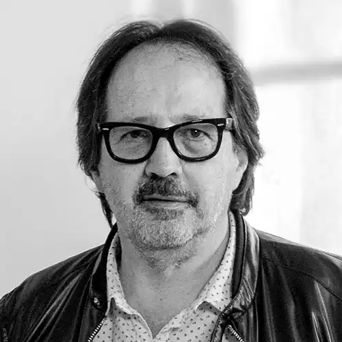 Adrián Villar Rojas artiste argentin